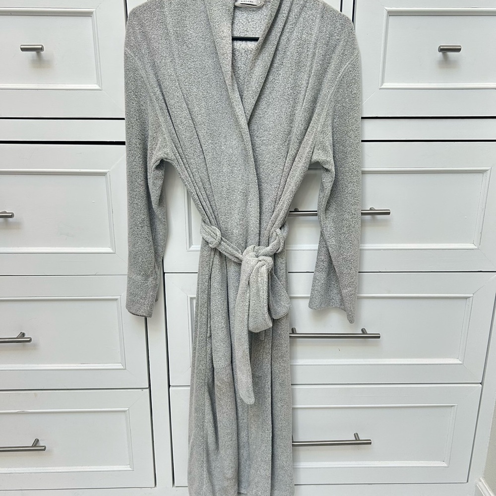 Natori Light Gray Knit Wrap Robe with Tie Belt - Picture 3 of 7